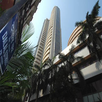 Sensex trades 35 points higher; Infosys, Wipro gain